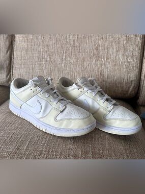 Nike Men’s Low-Top Sneakers in White and Cream Nike Dunk Low
Coconut Milk